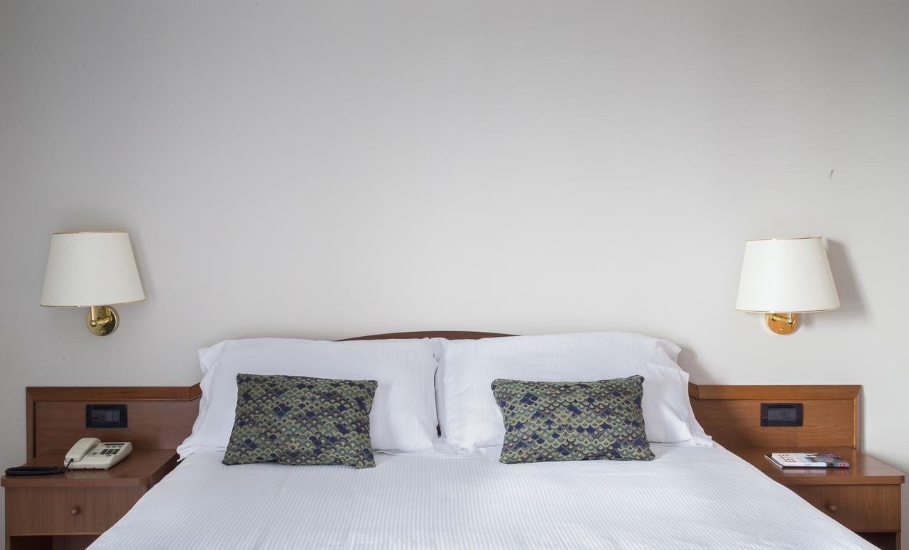 Hotel Beatrice Este Eksteriør bilde