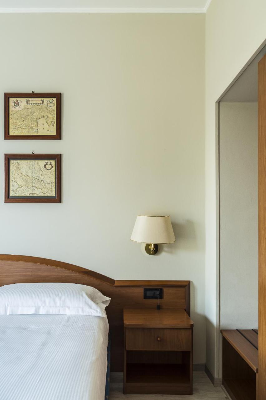 Hotel Beatrice Este Eksteriør bilde
